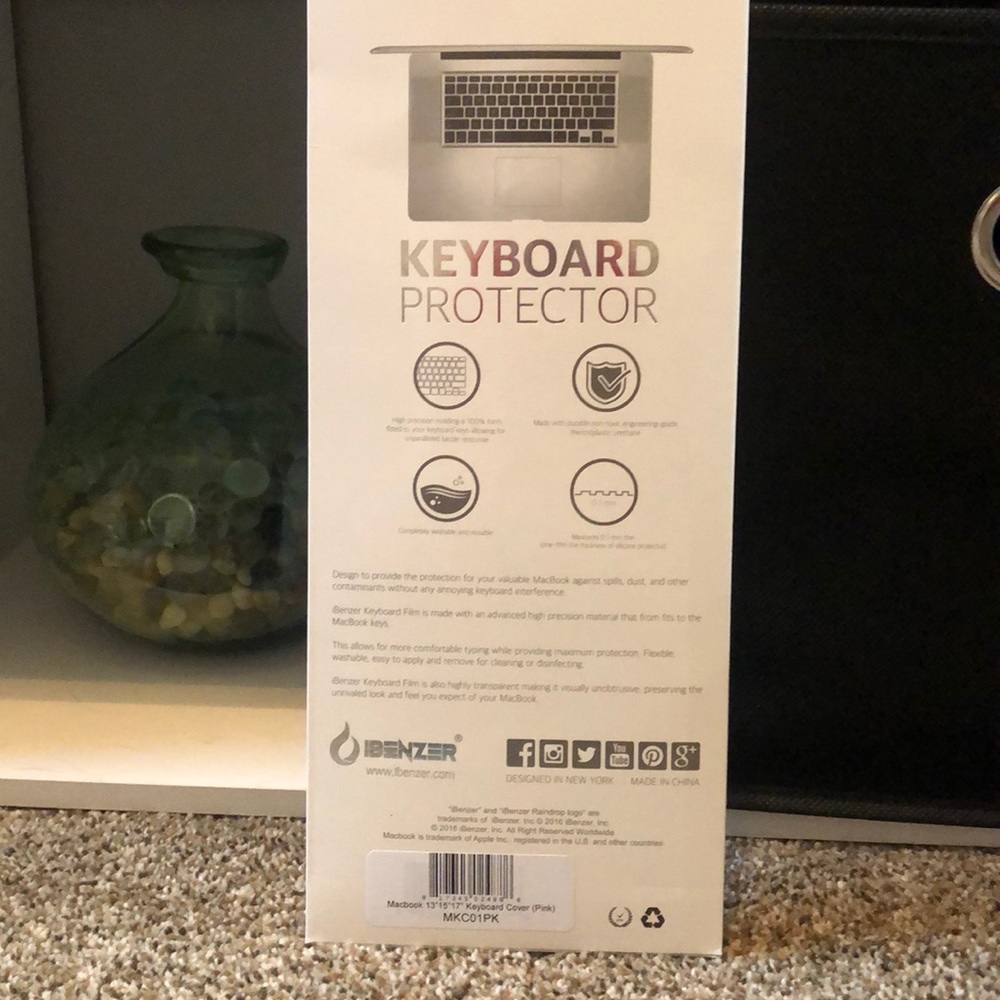 iBenzer Keyboard Protector - Picture 4 of 6